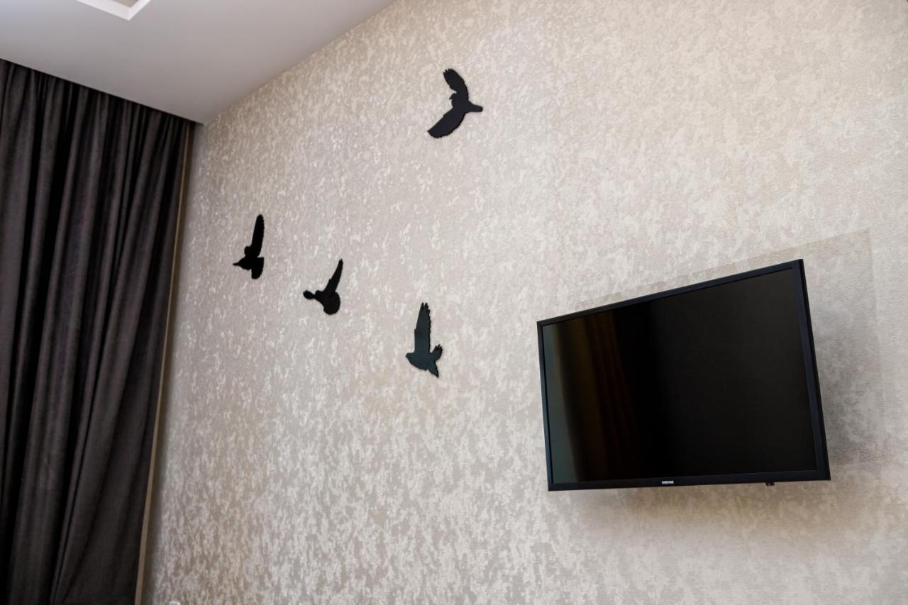 2 Bedroom Apartment Tykha Street City Center With Parking Place Lwów Zewnętrze zdjęcie